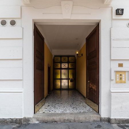 Porta Genova Balcony Apartment Milano Eksteriør bilde